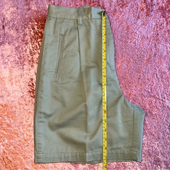 Casual Corner Lady’s Green Shorts 100% cotton size 4 made in Hong Kong - Picture 4 of 8